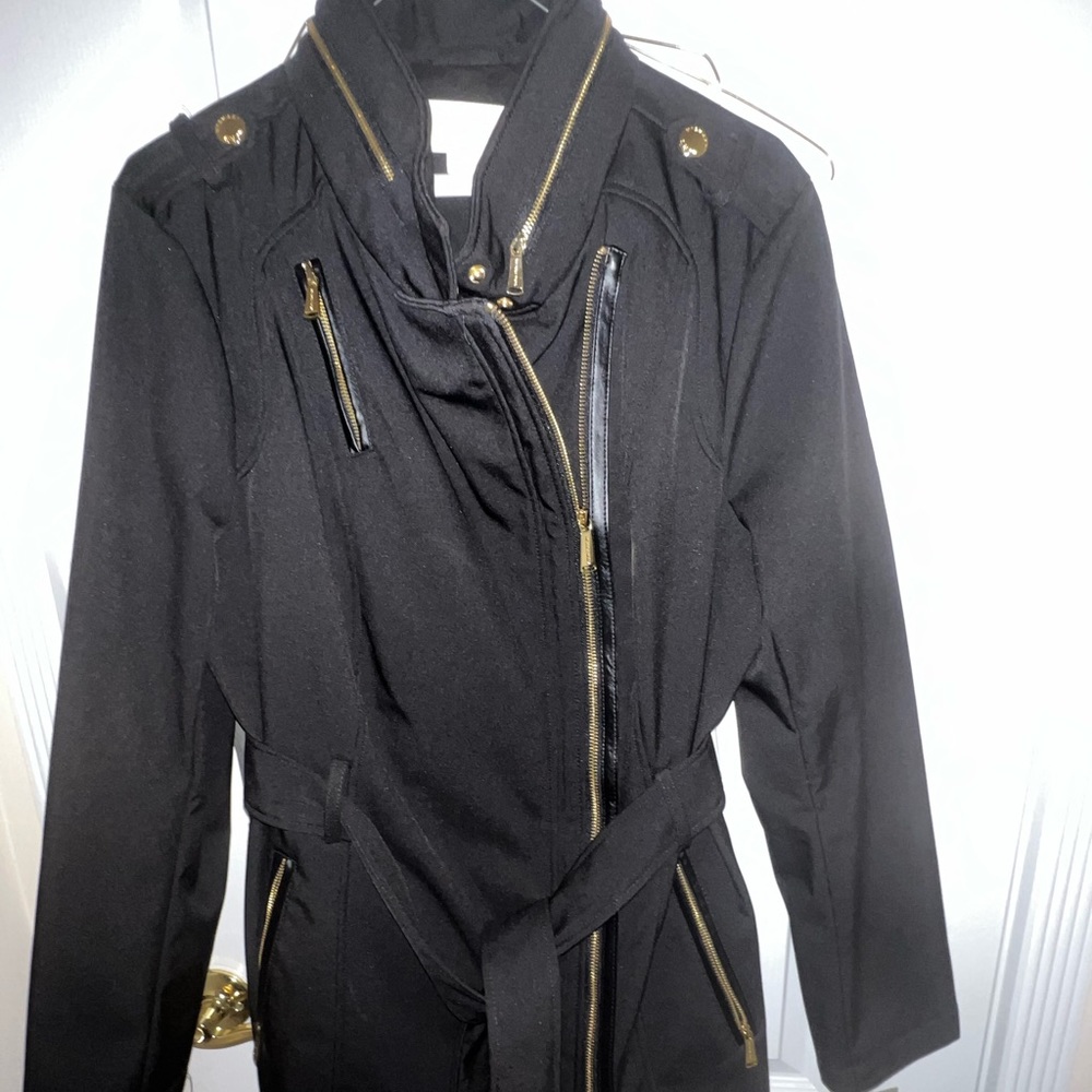 NEW Michael Kors winter jacket, hooded top, belted. Size L